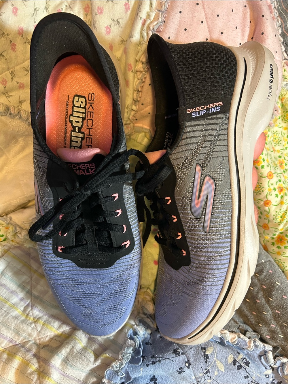 Skechers Go Walk Women's Like New Slip Ins Athletic Sneakers, Lt Blue & Black,10